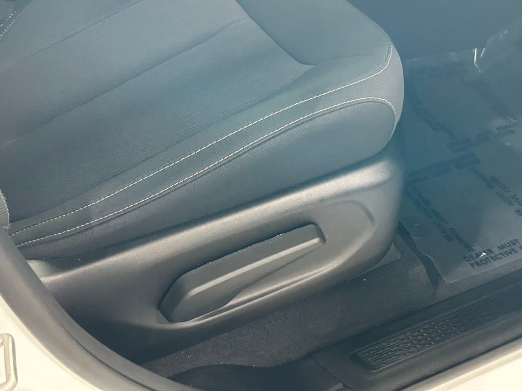 Used 2025 Jeep Grand Cherokee L Laredo image 34