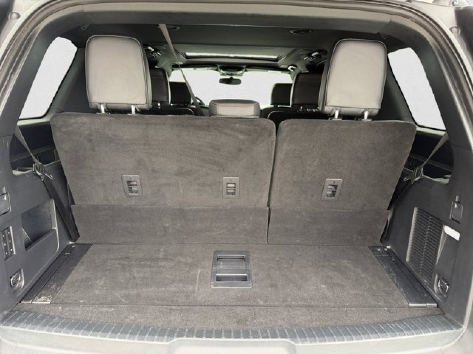 Used 2023 Ford Expedition Platinum image 20