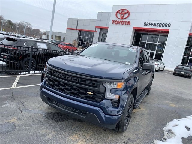 Used 2023 Chevrolet Silverado 1500 Custom image 1