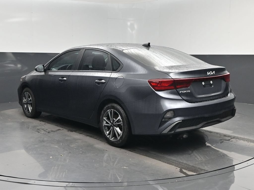 Used 2023 Kia Forte LXS w/ LXS Technology Package FWD image 4