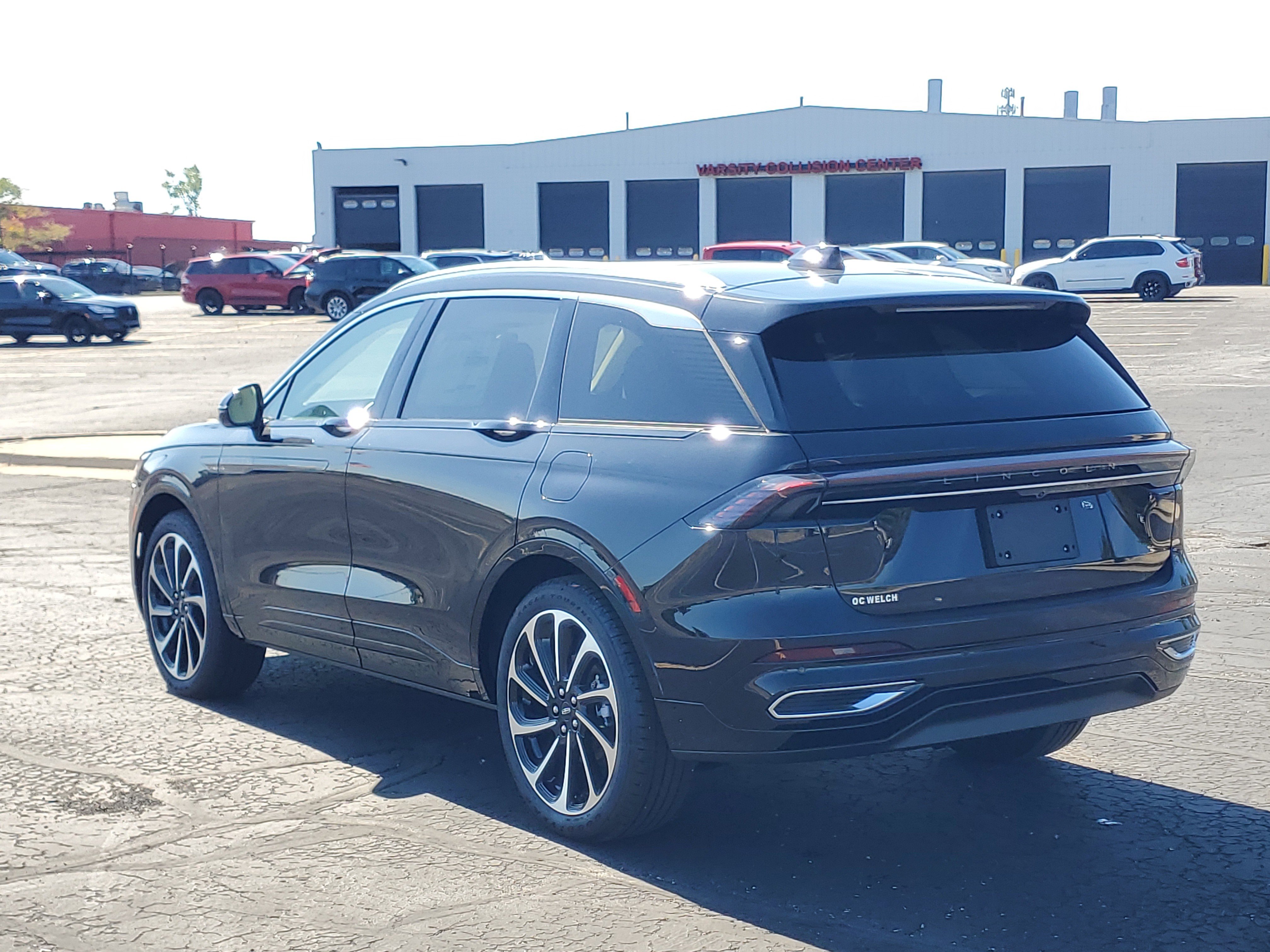 New 2025 Lincoln Nautilus Black Label image 3