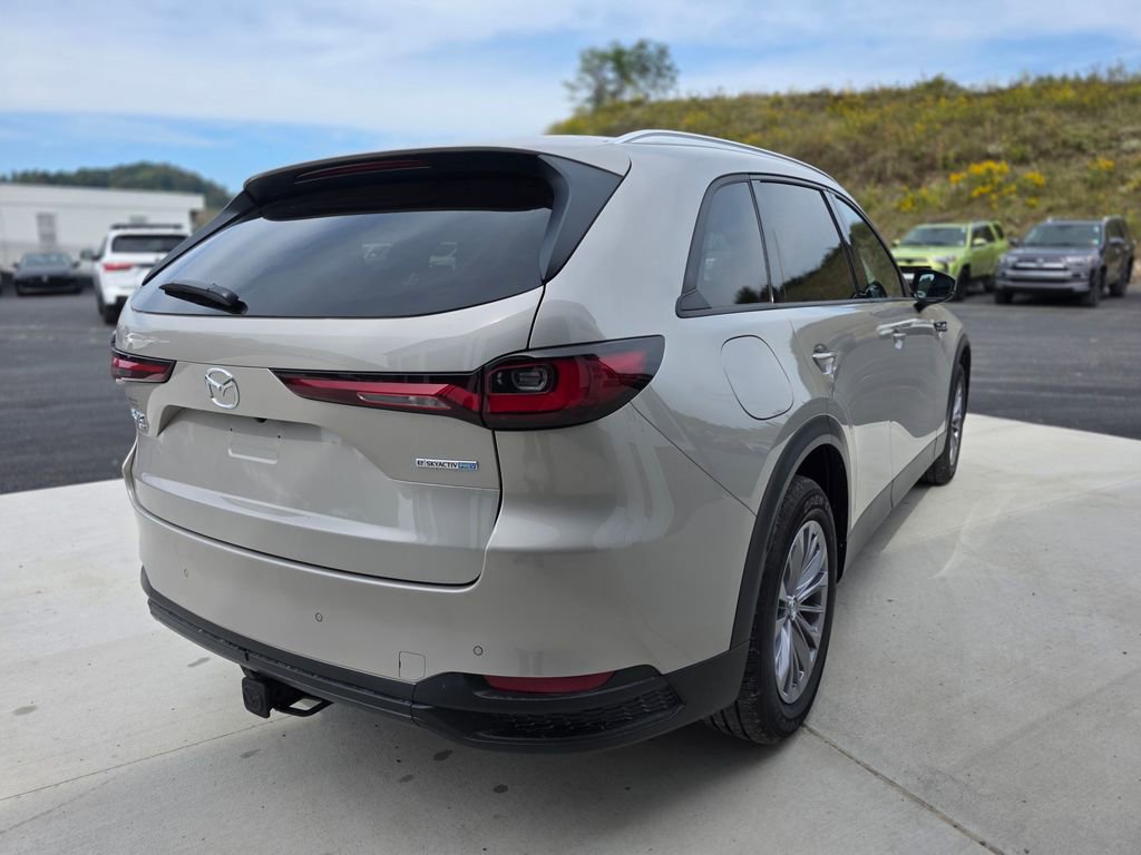 New 2025 MAZDA CX-90 Plug-In Hybrid w/ Preferred image 5