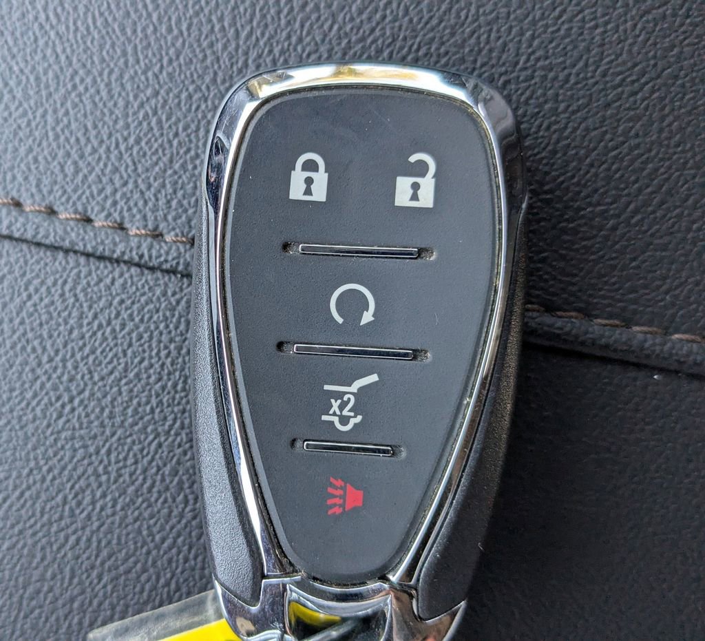 Used 2024 Chevrolet Traverse High Country image 32