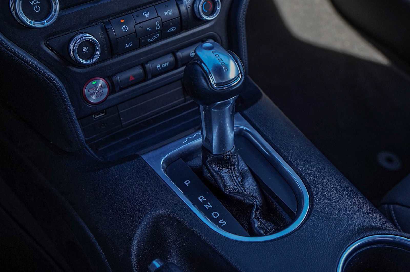 Used 2020 Ford Mustang Coupe image 21