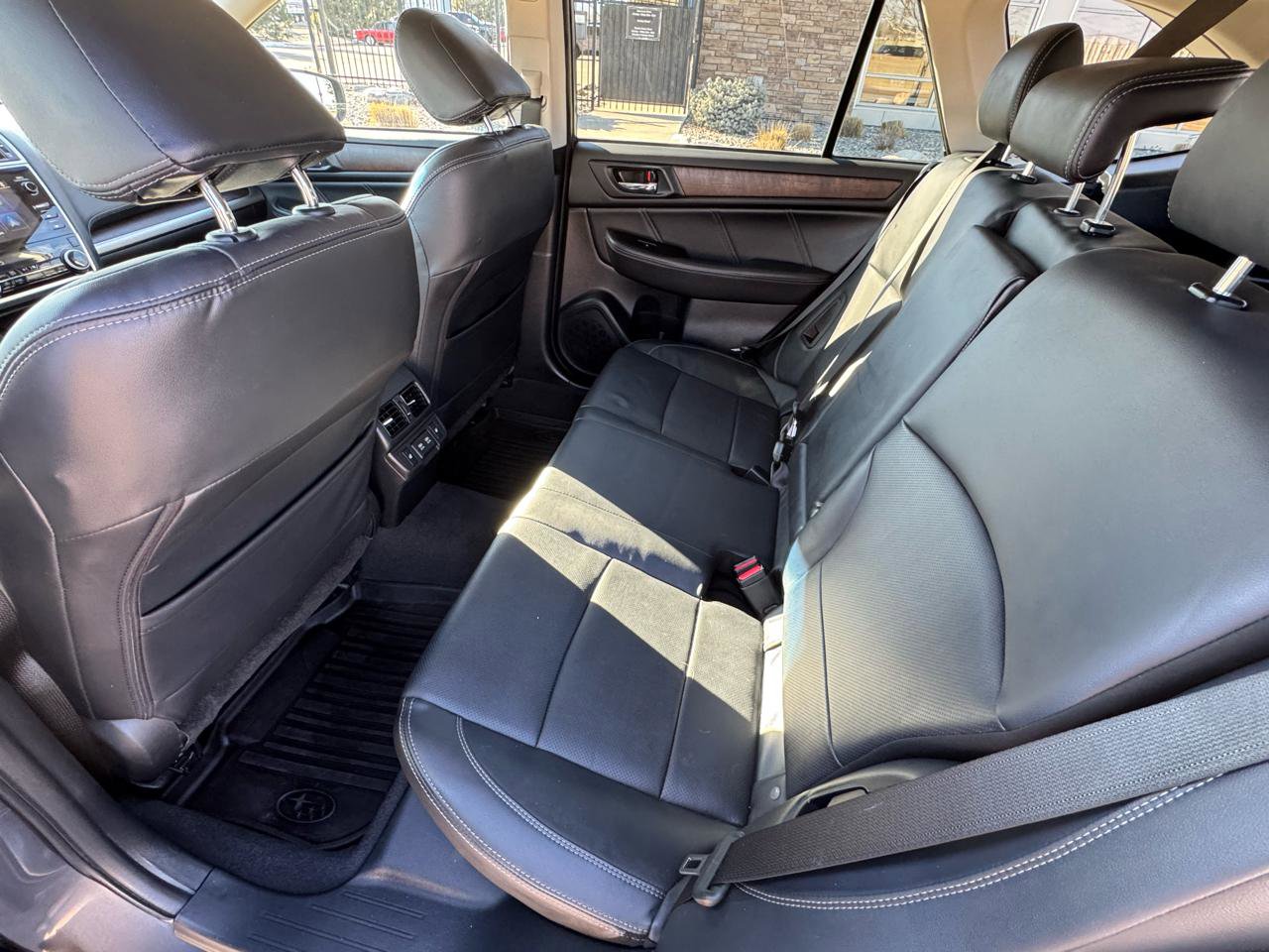 Used 2019 Subaru Outback 2.5i Limited AWD/4WD image 11