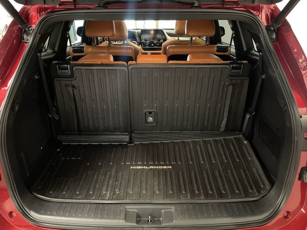 Used 2021 Toyota Highlander Platinum AWD/4WD image 15