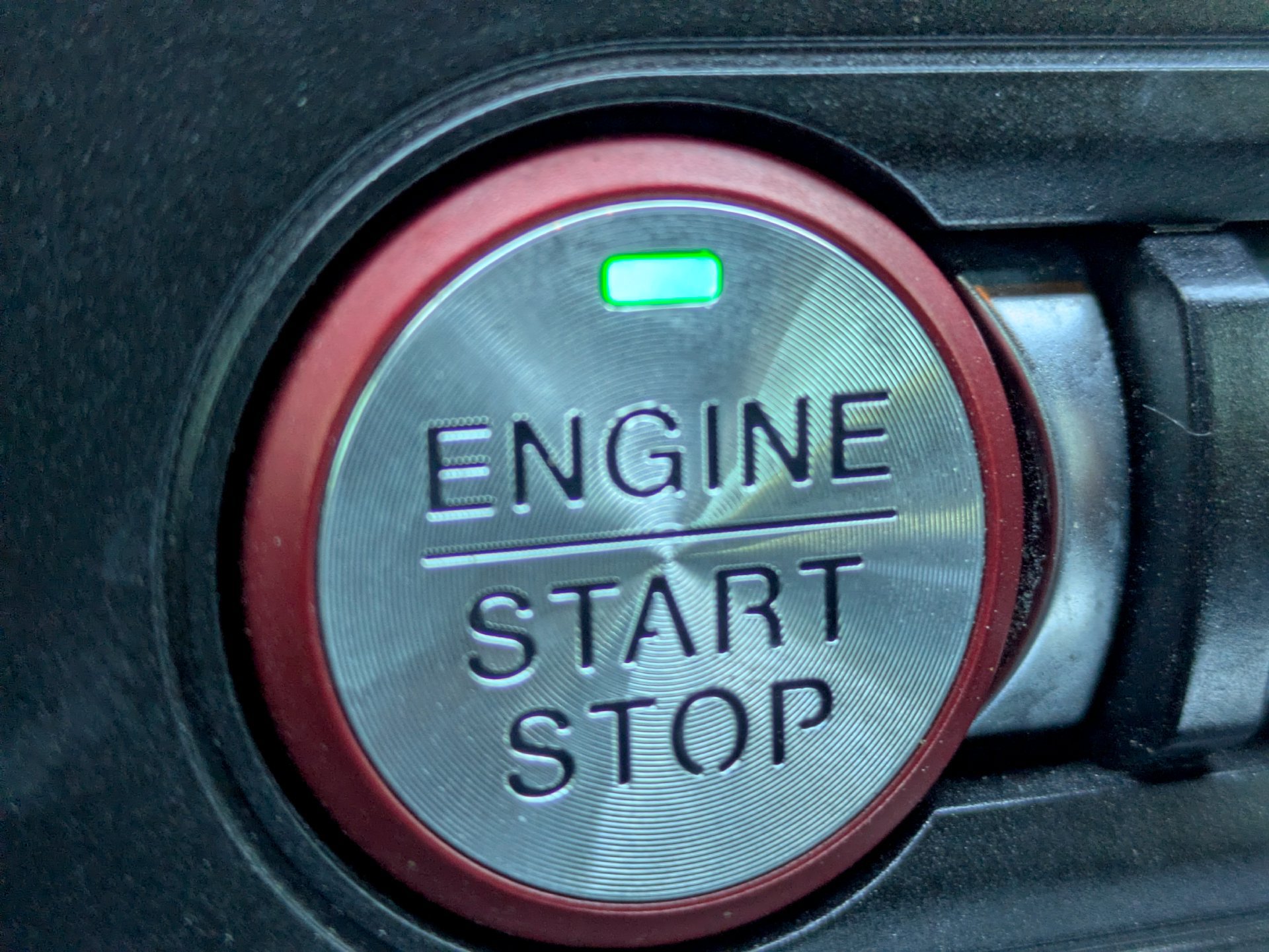 Used 2019 Ford Mustang GT Premium w/ Equipment Group 401A RWD image 32