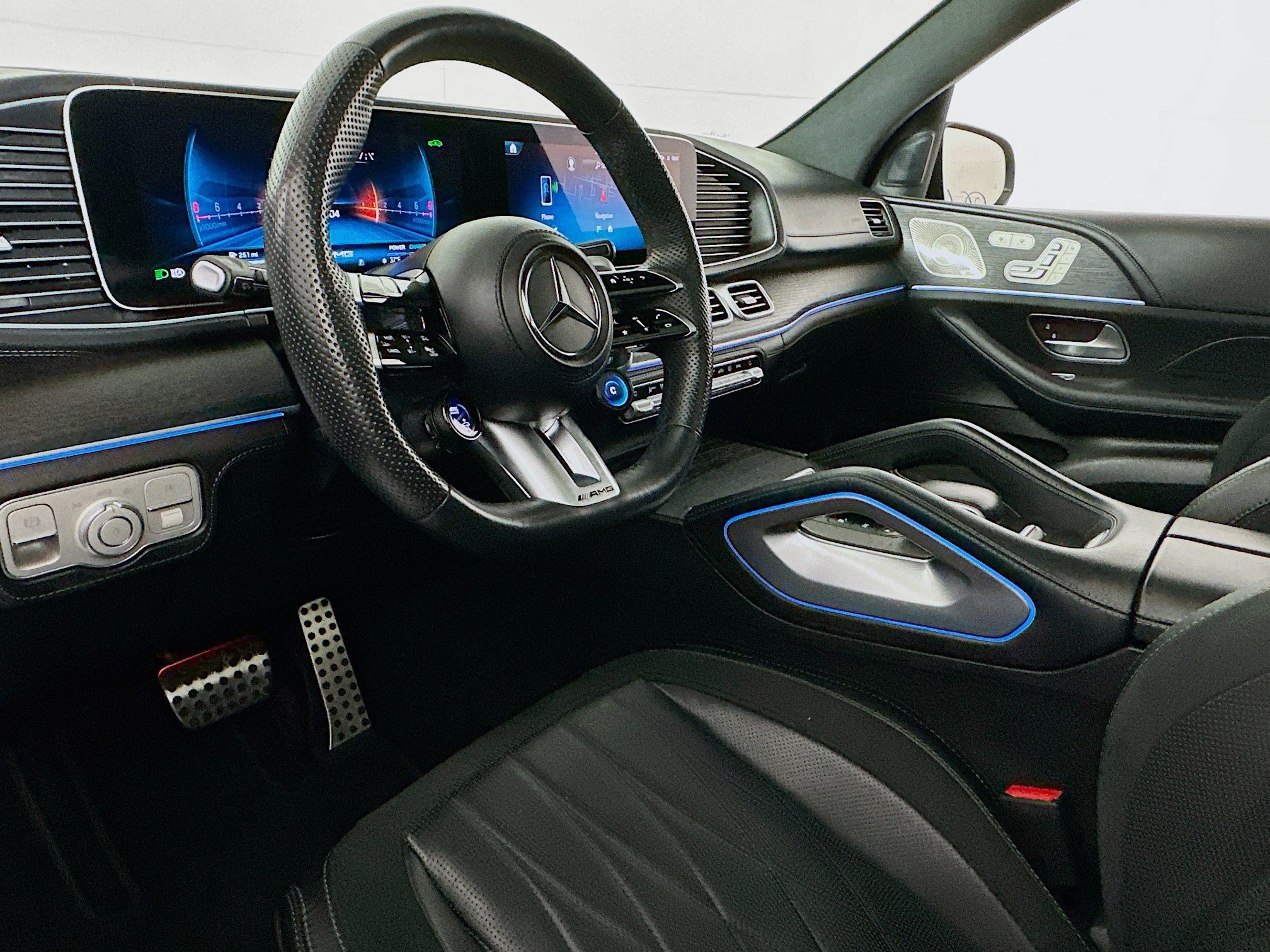 Used 2024 Mercedes-Benz GLS 63 AMG 4MATIC image 7