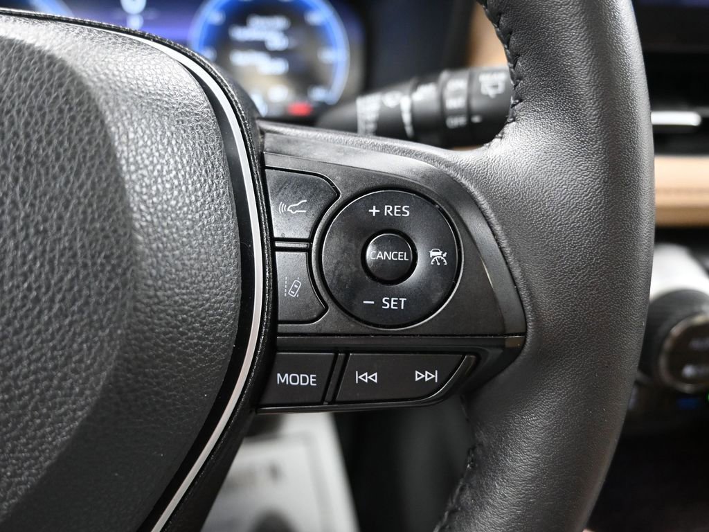 Used 2023 Toyota RAV4 Limited image 25