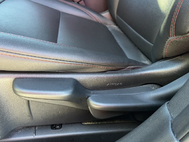 Used 2024 Chevrolet Trax RS w/ Sunroof Package FWD image 26