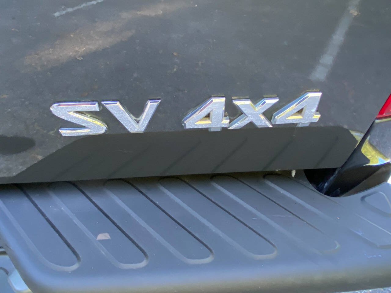 Used 2015 Nissan Frontier SV w/ SV Value Truck Package AWD/4WD image 37