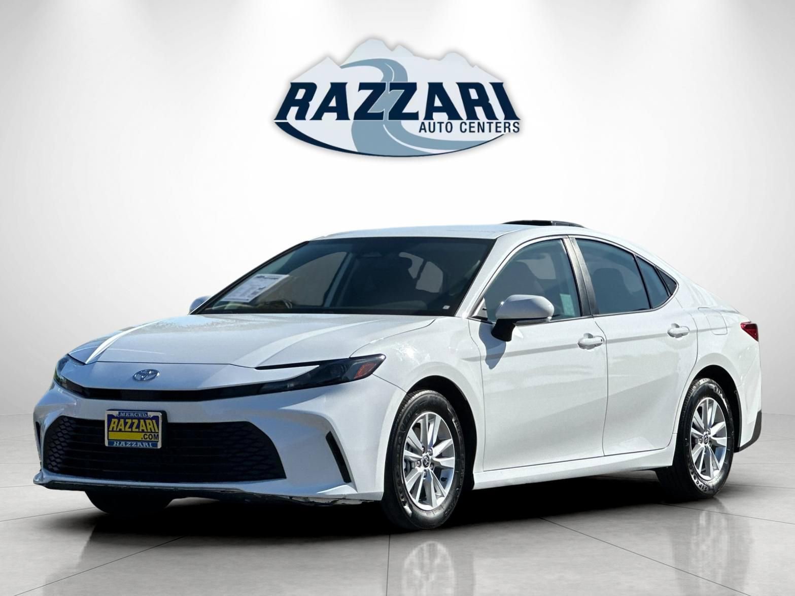 Used 2025 Toyota Camry LE FWD image 7