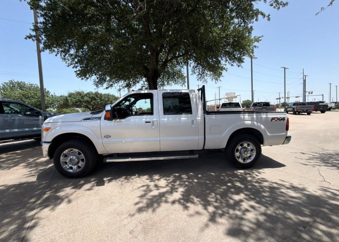 Used 2015 Ford F250 King Ranch w/ FX4 Off-Road Package AWD/4WD image 2
