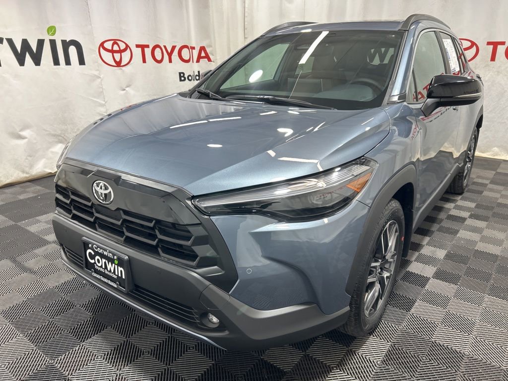 Used 2026 Toyota Corolla Cross XLE w/ Convenience Package image 3