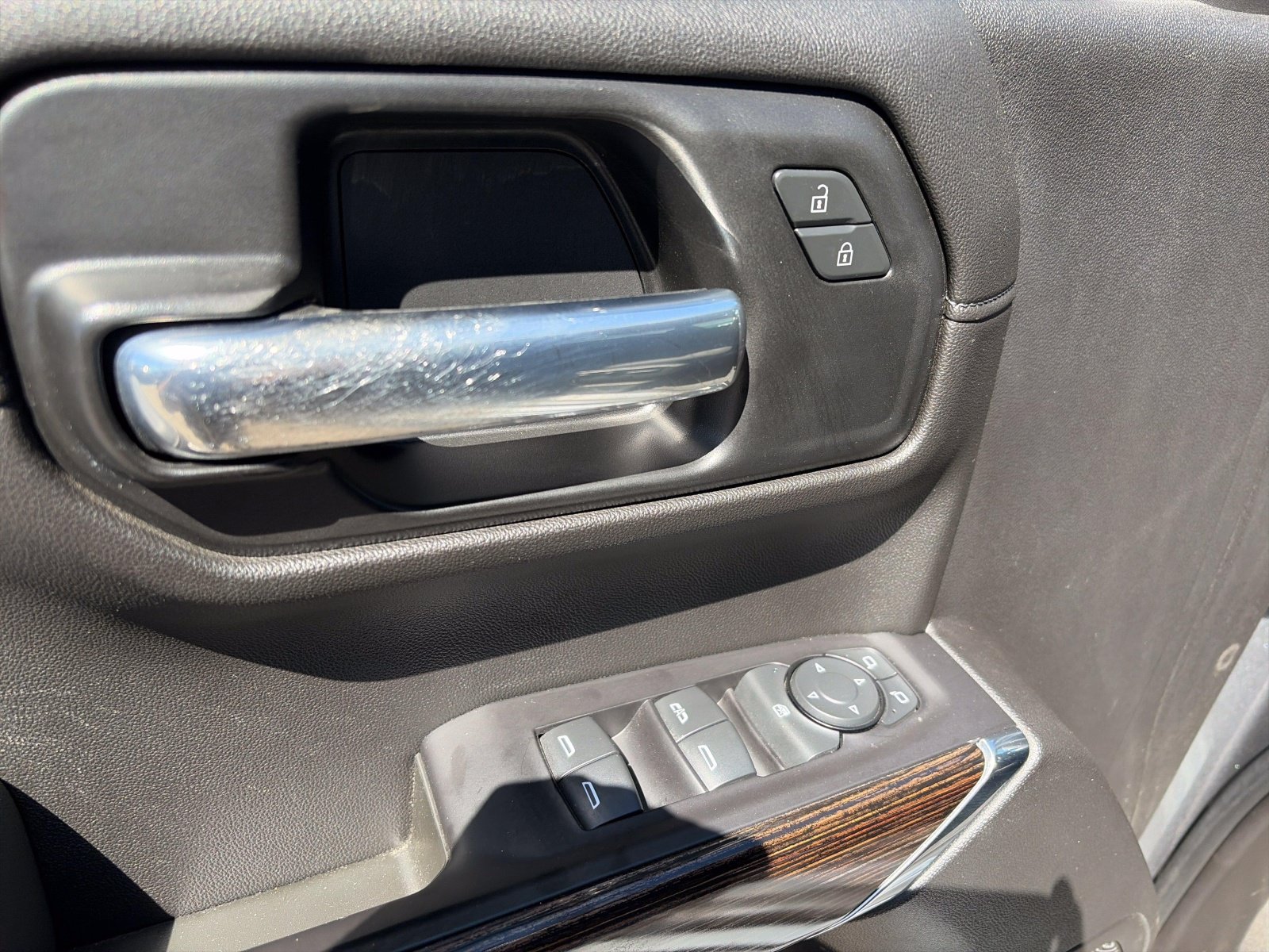 Used 2021 GMC Sierra 1500 Elevation AWD/4WD image 10