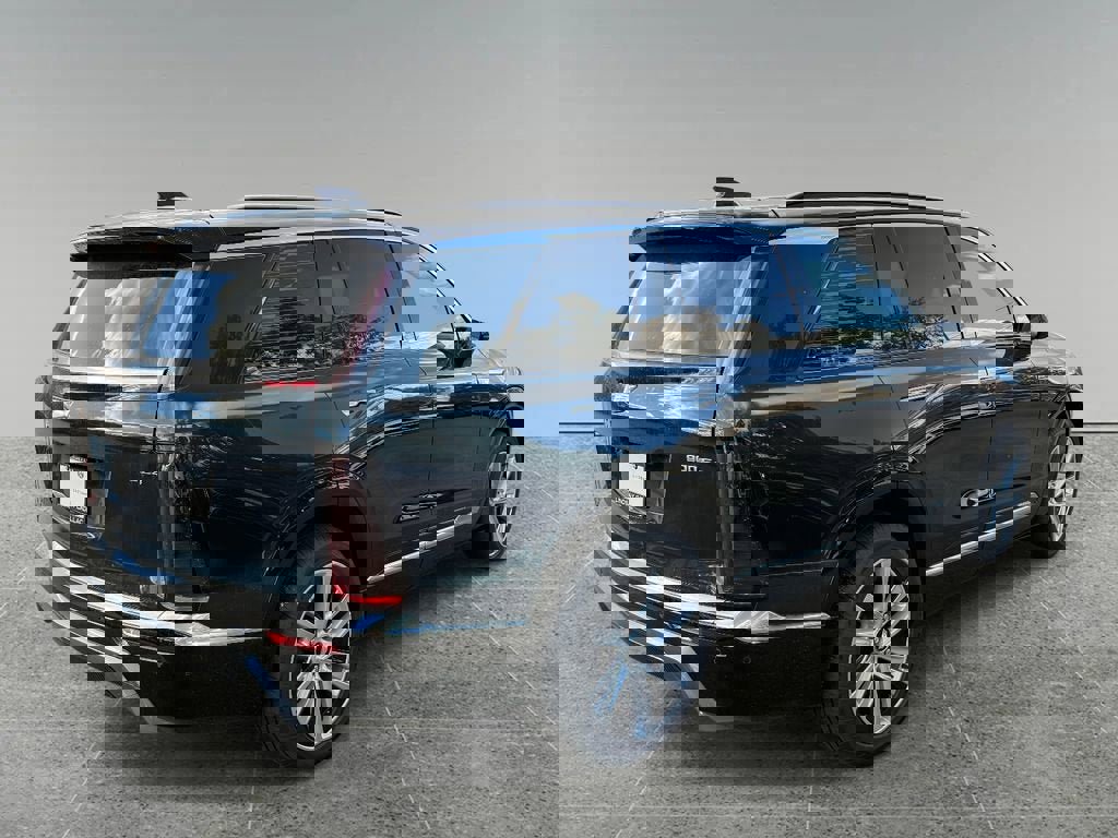 New 2026 Cadillac Vistiq Luxury w/ LPO, Floor Liner Package image 9