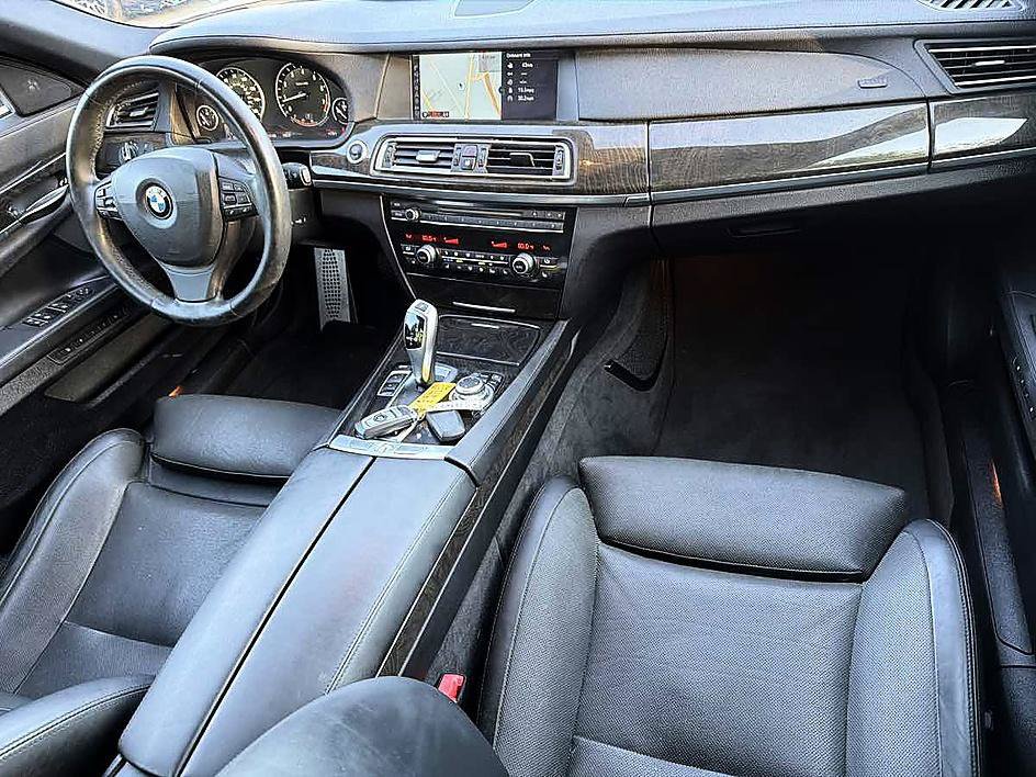 Used 2012 BMW 750Li RWD image 19