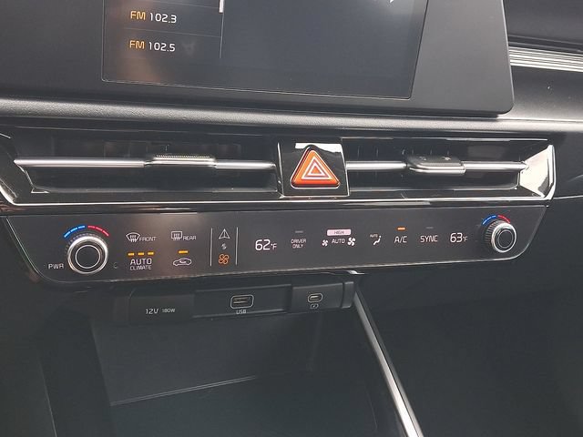 Certified 2024 Kia Niro LX FWD image 14