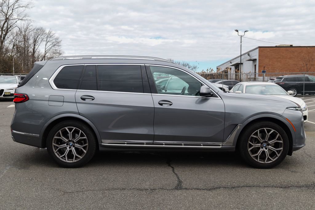 Used 2023 BMW X7 xDrive40i w/ Premium Package image 8