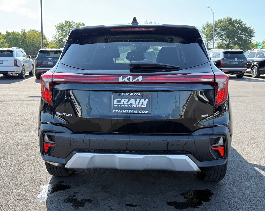 Used 2024 Kia Seltos LX AWD/4WD image 6
