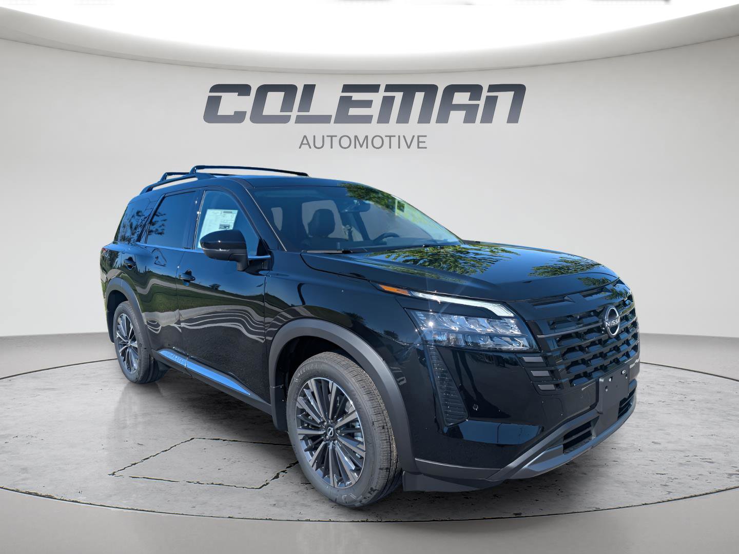 New 2026 Nissan Pathfinder Platinum AWD/4WD image 3
