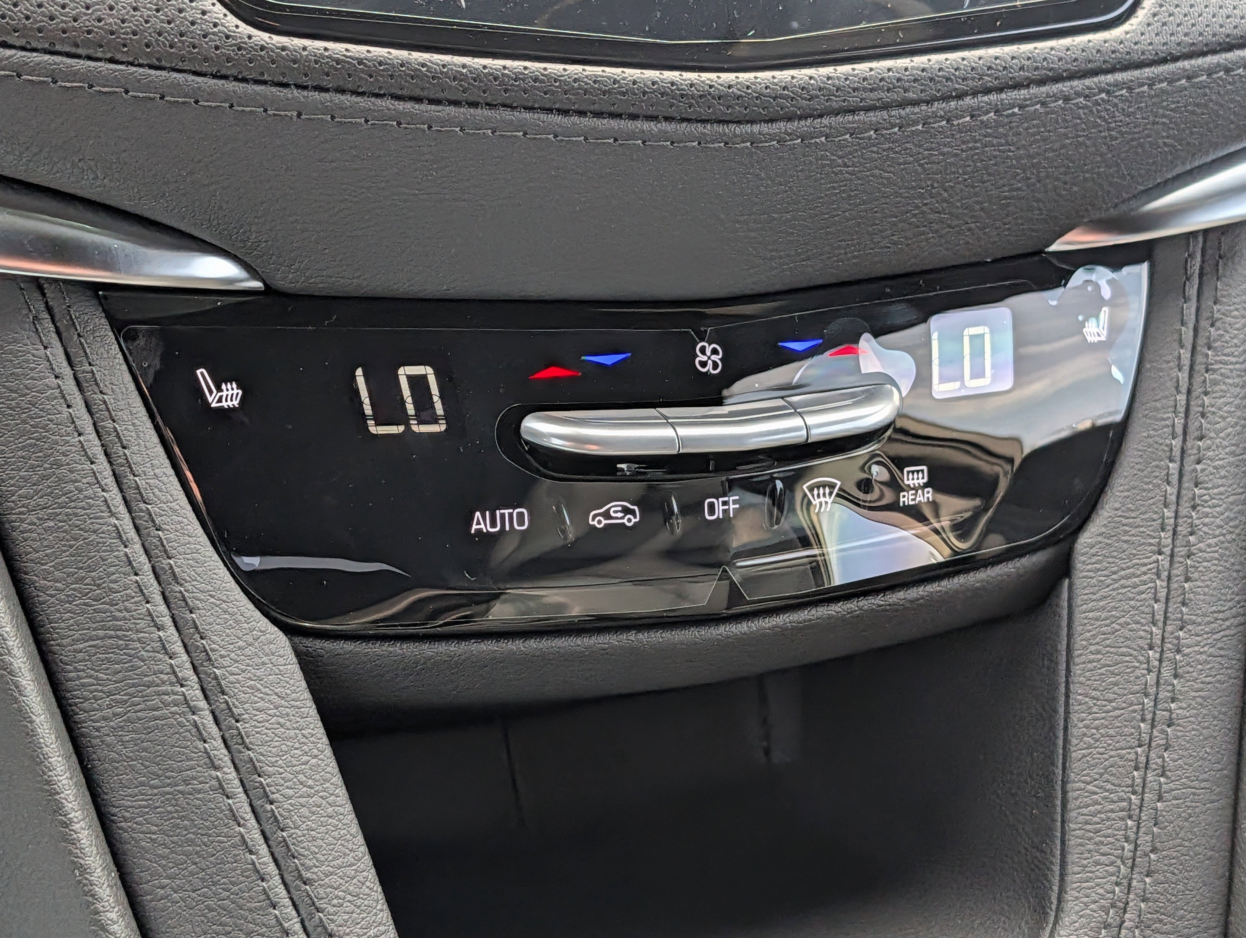 New 2026 Cadillac XT5 Premium Luxury w/ LPO, Floor Liner Package image 21