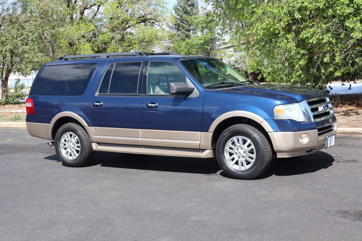 Used 2011 Ford Expedition EL XLT w/ 201A Rapid Spec Order Code AWD/4WD image 2