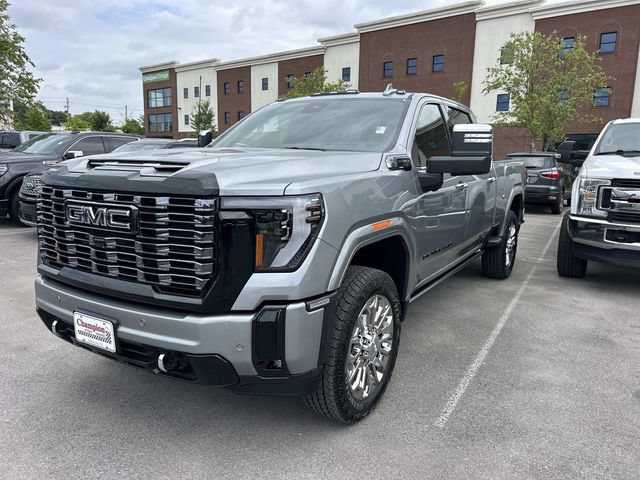 Used 2026 GMC Sierra 2500 Denali Ultimate w/ LPO, Black Badging Package AWD/4WD image 1