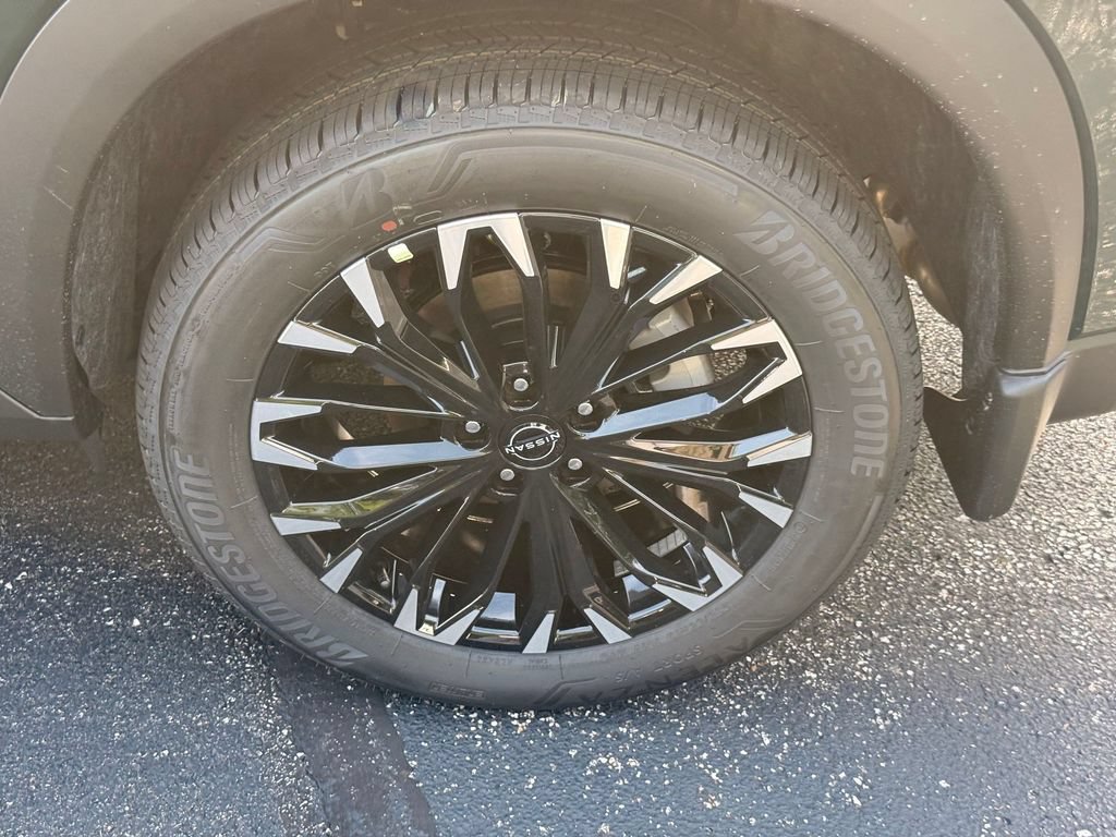 New 2026 Nissan Rogue Dark Armor AWD/4WD image 13