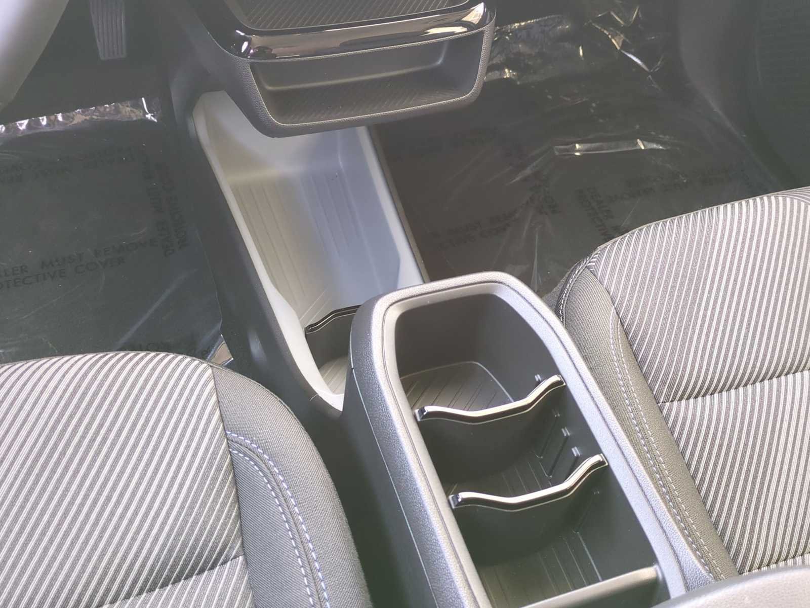 New 2027 Chevrolet Bolt LT w/ Comfort Package FWD image 18