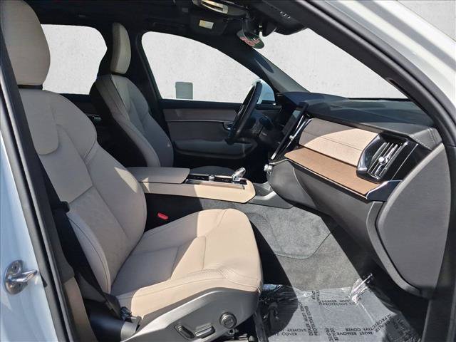 Used 2026 Volvo XC90 B6 Plus w/ Protection Package AWD/4WD image 22