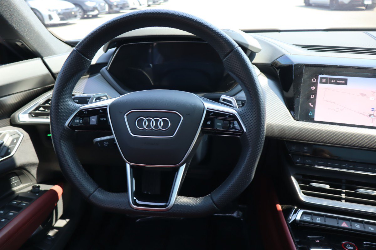 Used 2023 Audi e-tron GT Prestige w/ Prestige Package AWD/4WD image 9