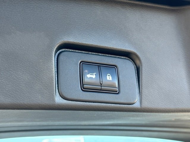 Certified 2023 Nissan Rogue SV w/ SV Premium Package image 21