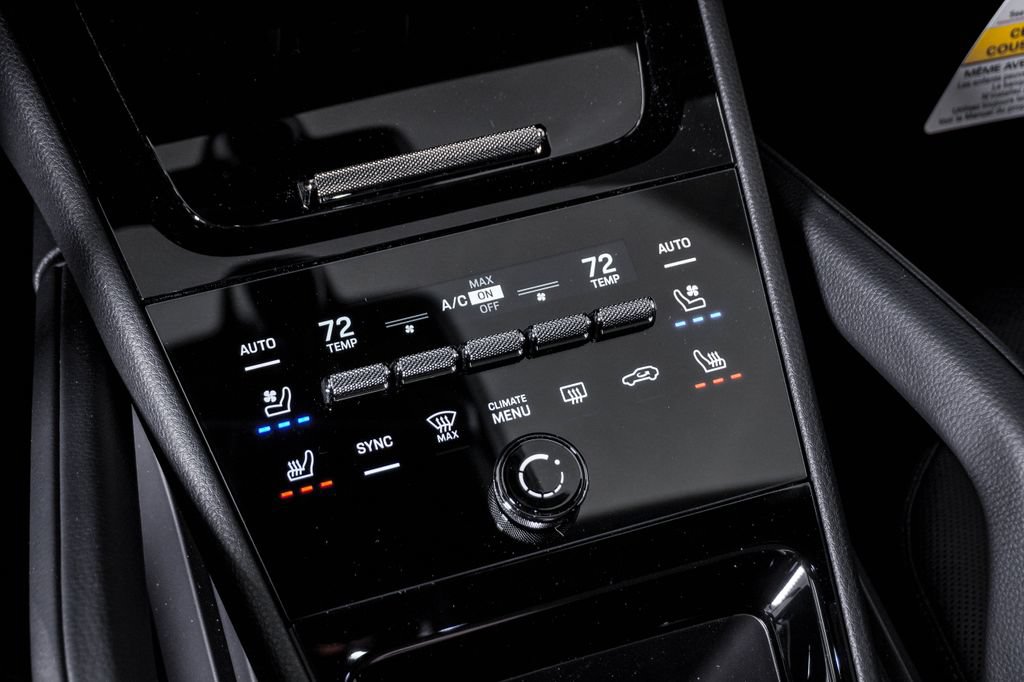 New 2026 Porsche Cayenne Coupe AWD/4WD image 24