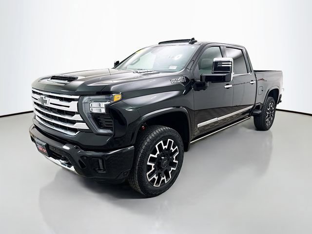 Used 2025 Chevrolet Silverado 2500 High Country w/ Technology Package image 4