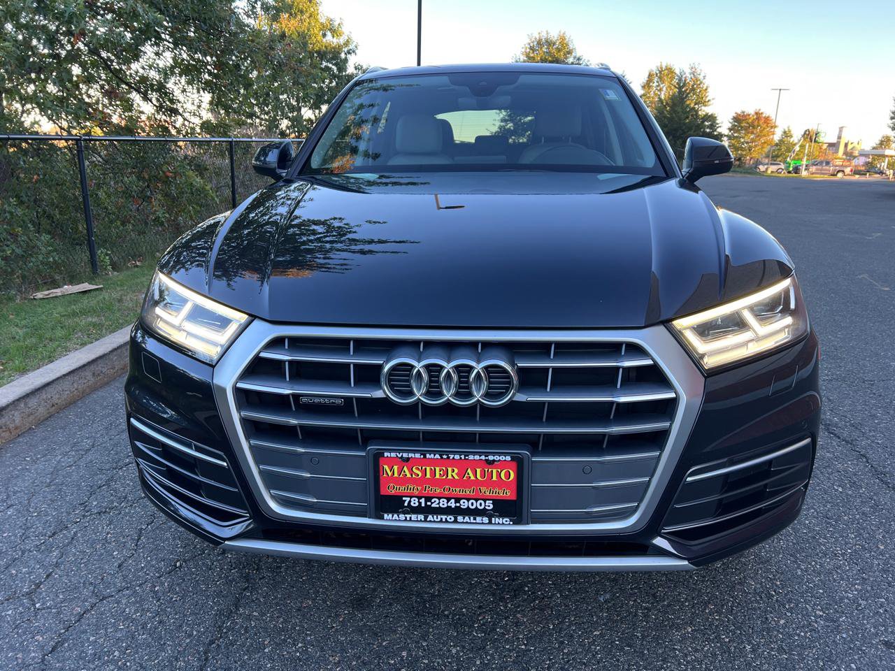 Used 2018 Audi Q5 2.0T Premium Plus w/ Premium Plus Package image 2