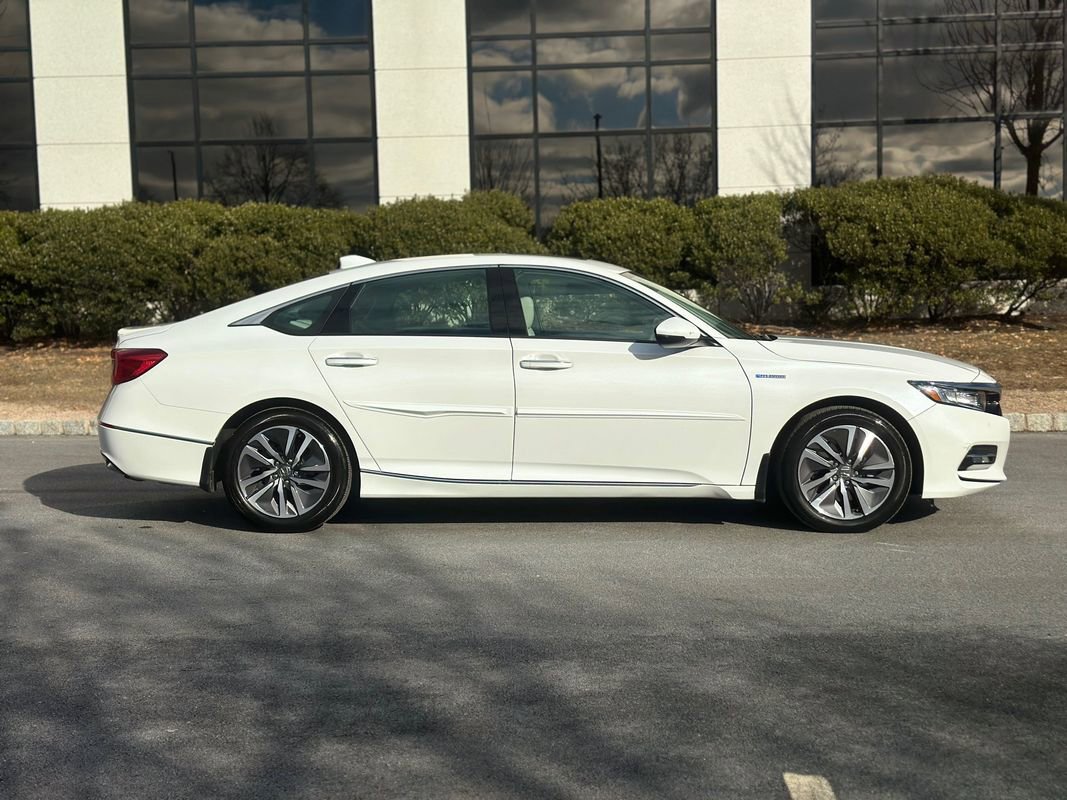 Used 2019 Honda Accord Touring image 9