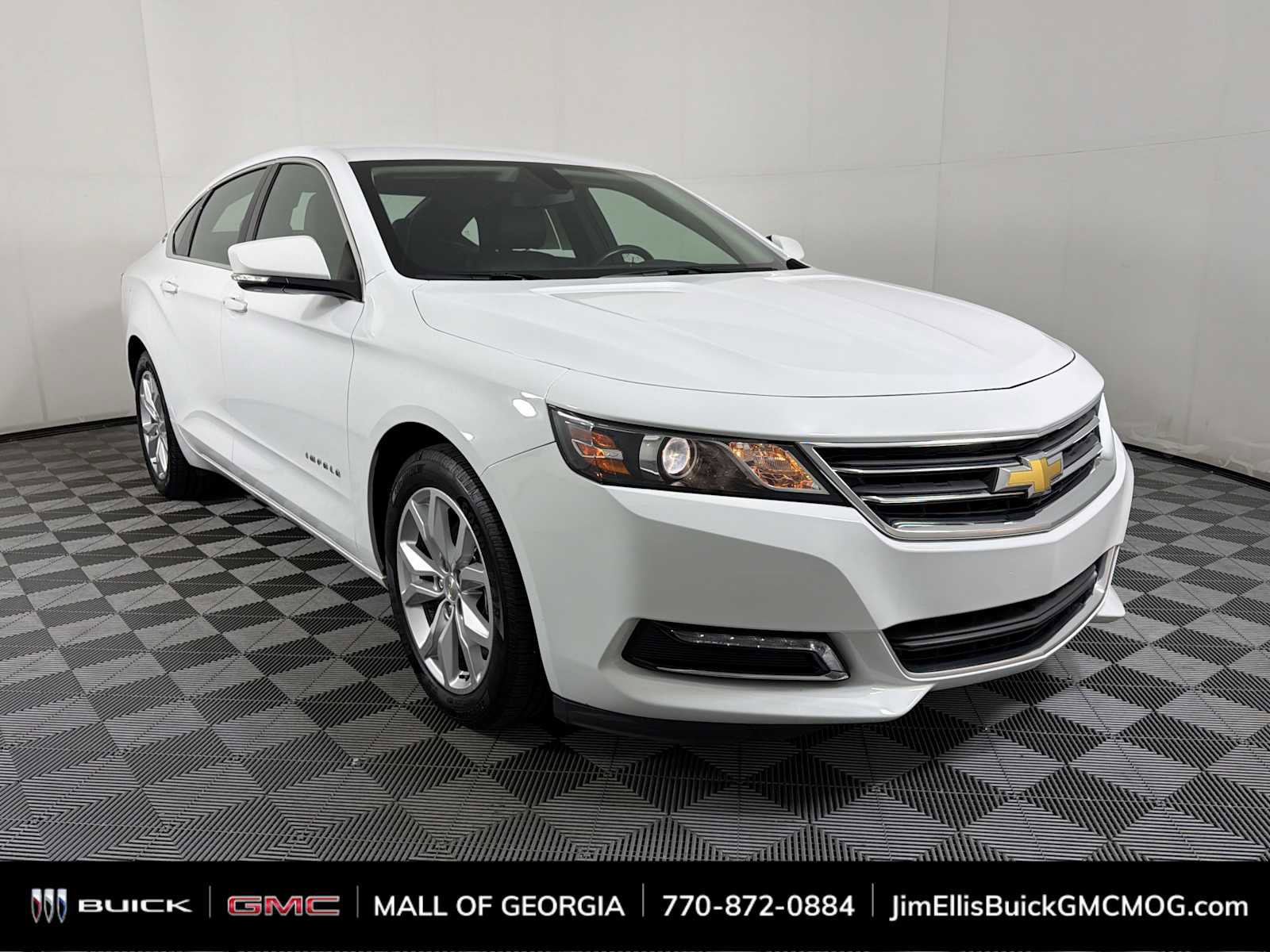 Used 2019 Chevrolet Impala LT FWD image 1