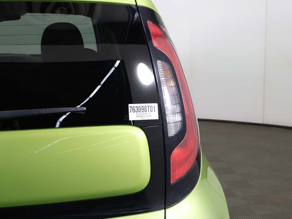 Used 2015 Kia Soul FWD image 13