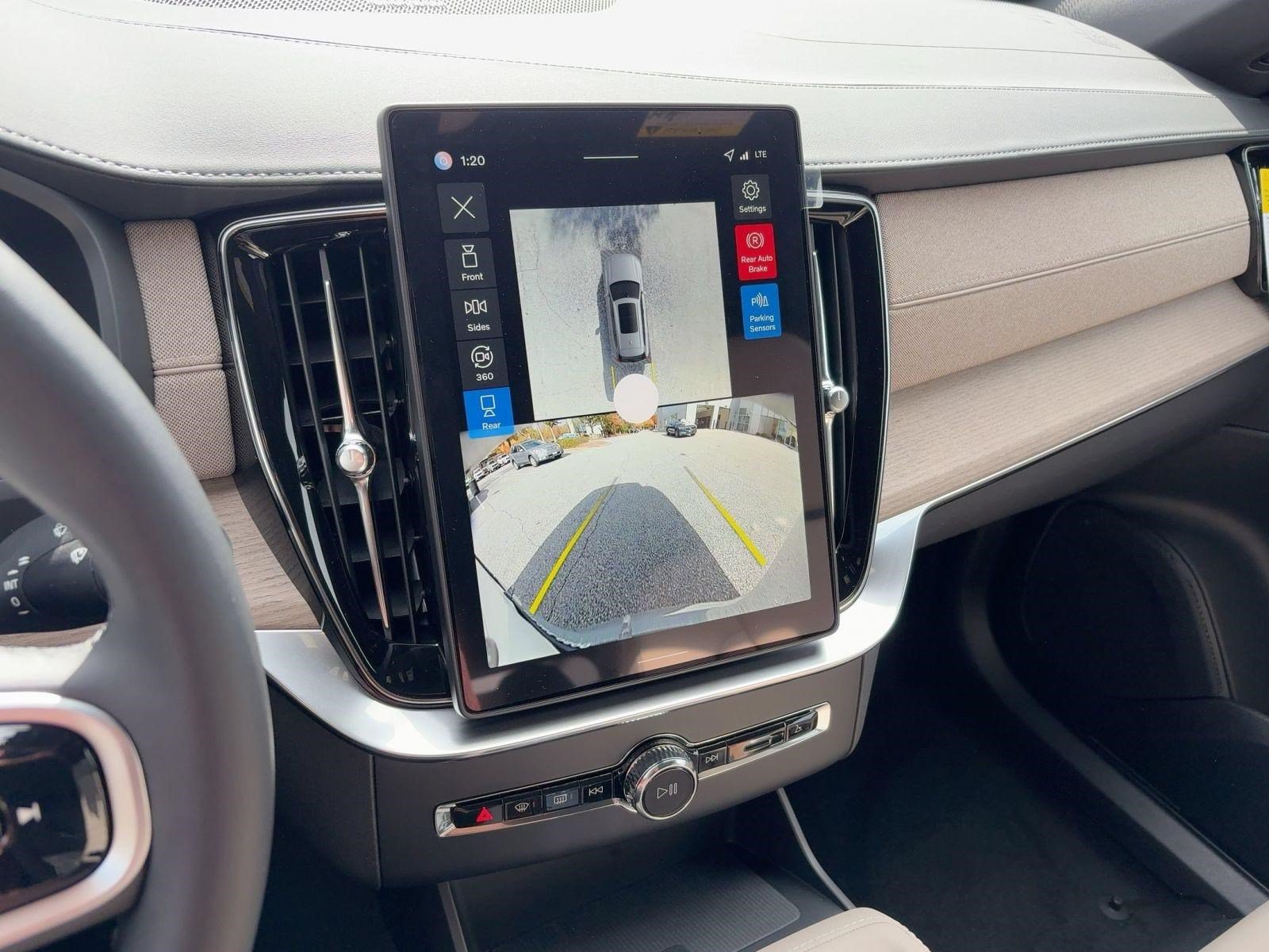 Certified 2026 Volvo XC90 B6 Plus w/ Protection Package AWD/4WD image 23