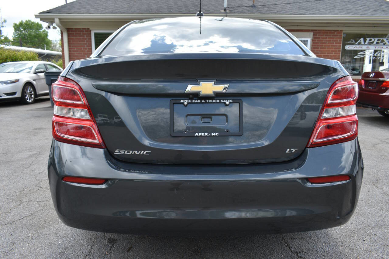 Used 2019 Chevrolet Sonic LT image 5