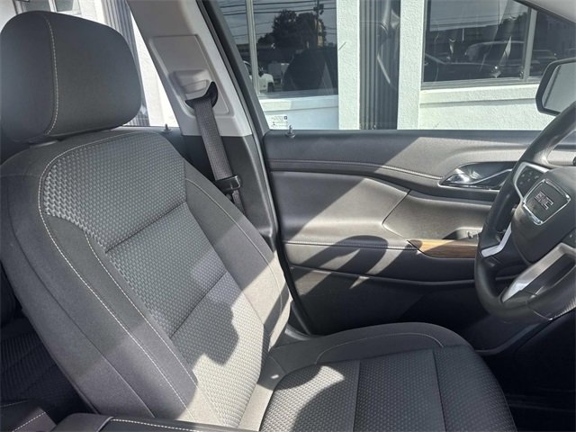 Used 2023 GMC Acadia SLE w/ Elevation Edition image 13