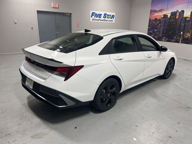 New 2026 Hyundai Elantra Sport image 5