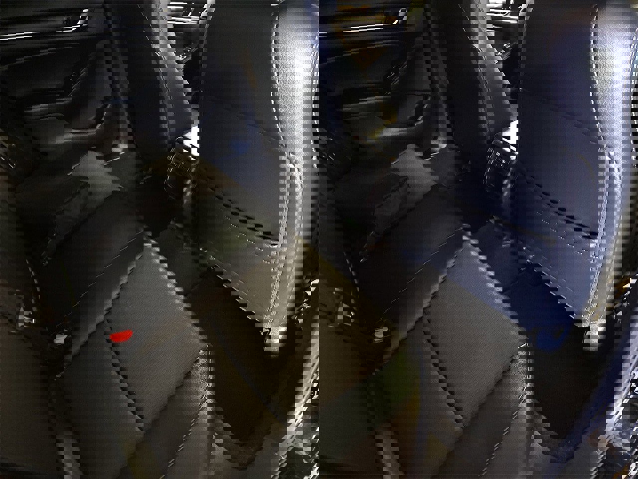 Used 2021 Honda Accord Sport image 11