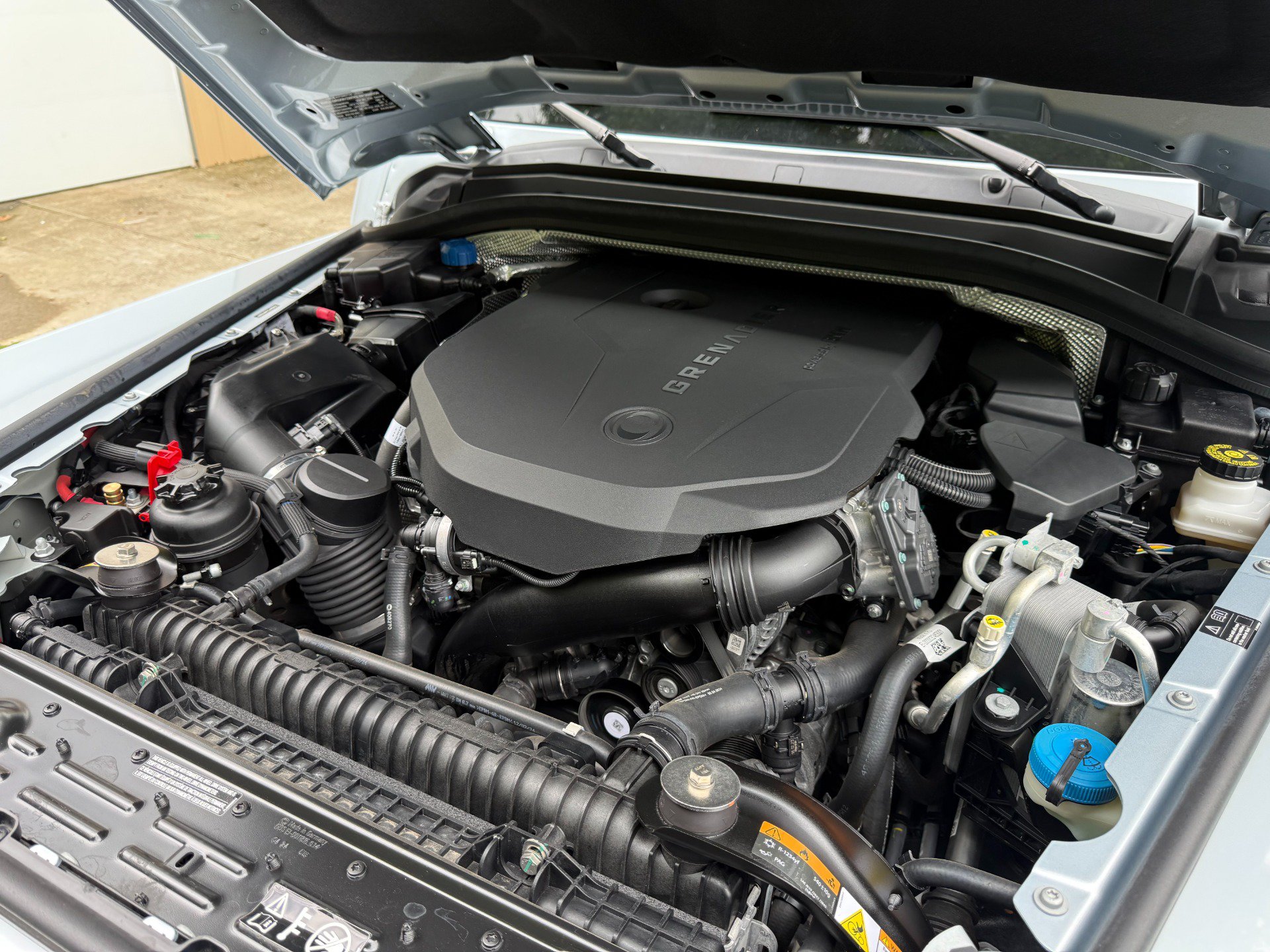 Used 2024 INEOS Grenadier Station Wagon AWD/4WD image 25