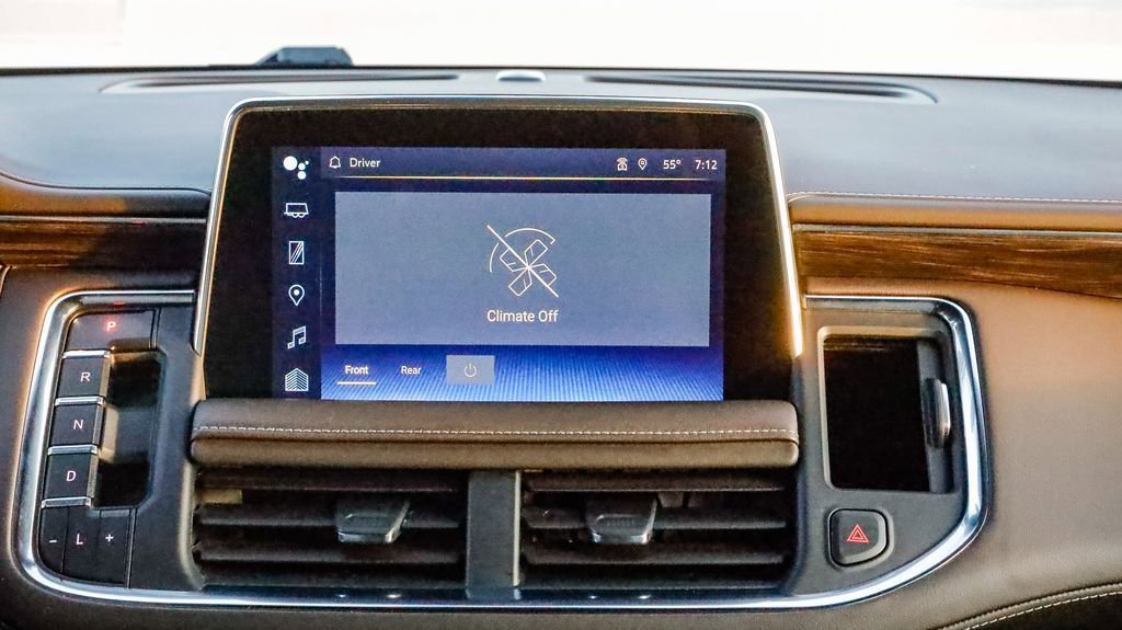 Used 2024 Chevrolet Suburban LT image 14