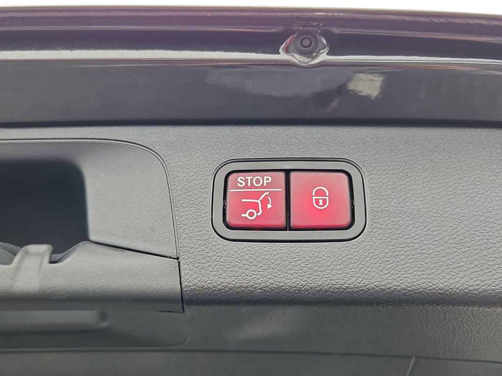 Used 2021 Mercedes-Benz GLC 300 4MATIC image 33