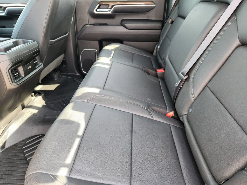 Used 2022 Chevrolet Silverado 1500 LT Trail Boss w/ Convenience Package II AWD/4WD image 35