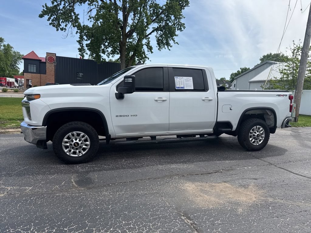 Used 2020 Chevrolet Silverado 2500 LT AWD/4WD image 4