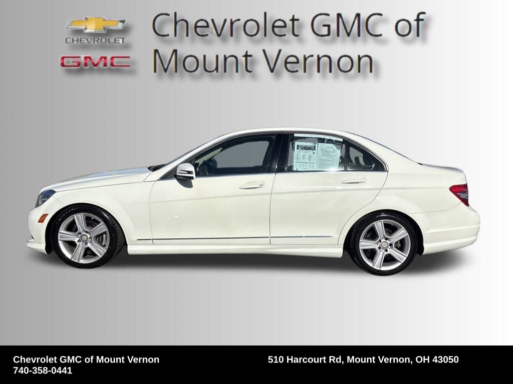 Used 2011 Mercedes-Benz C 300 4MATIC Sedan image 2